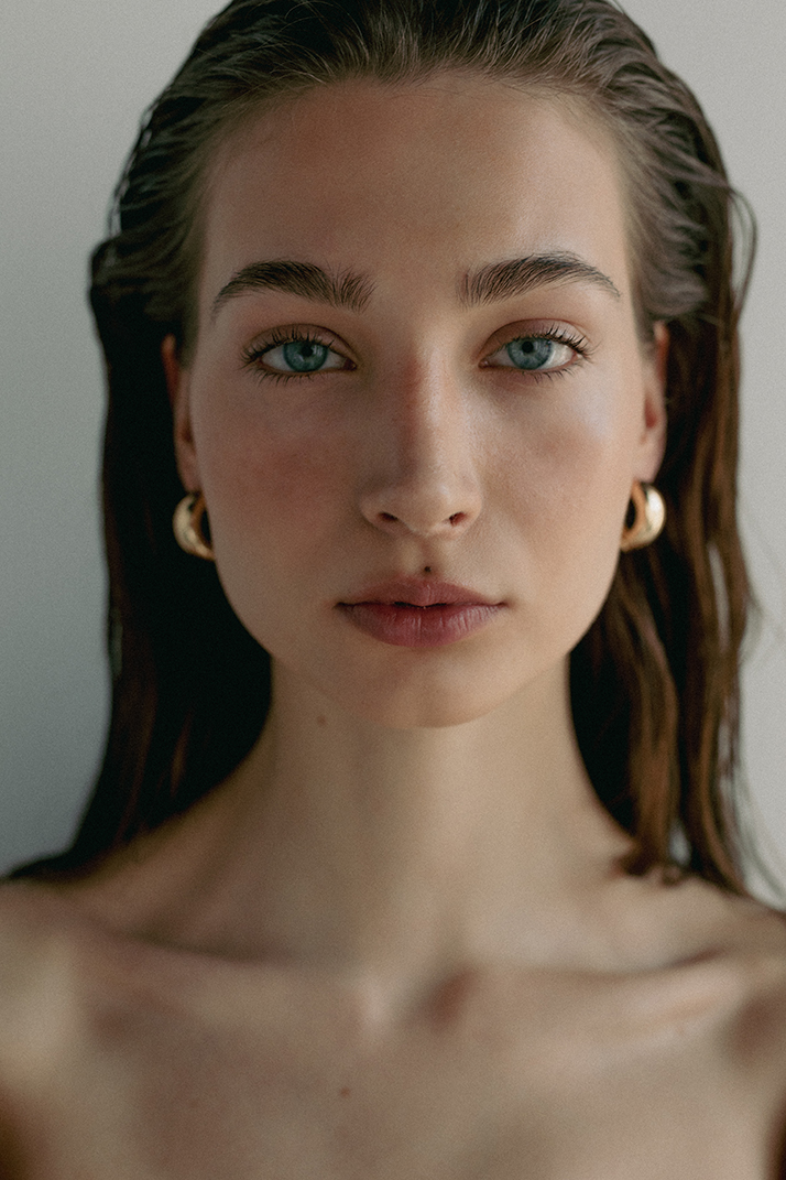 REPRESENTING MILA SKORCZYNSKA